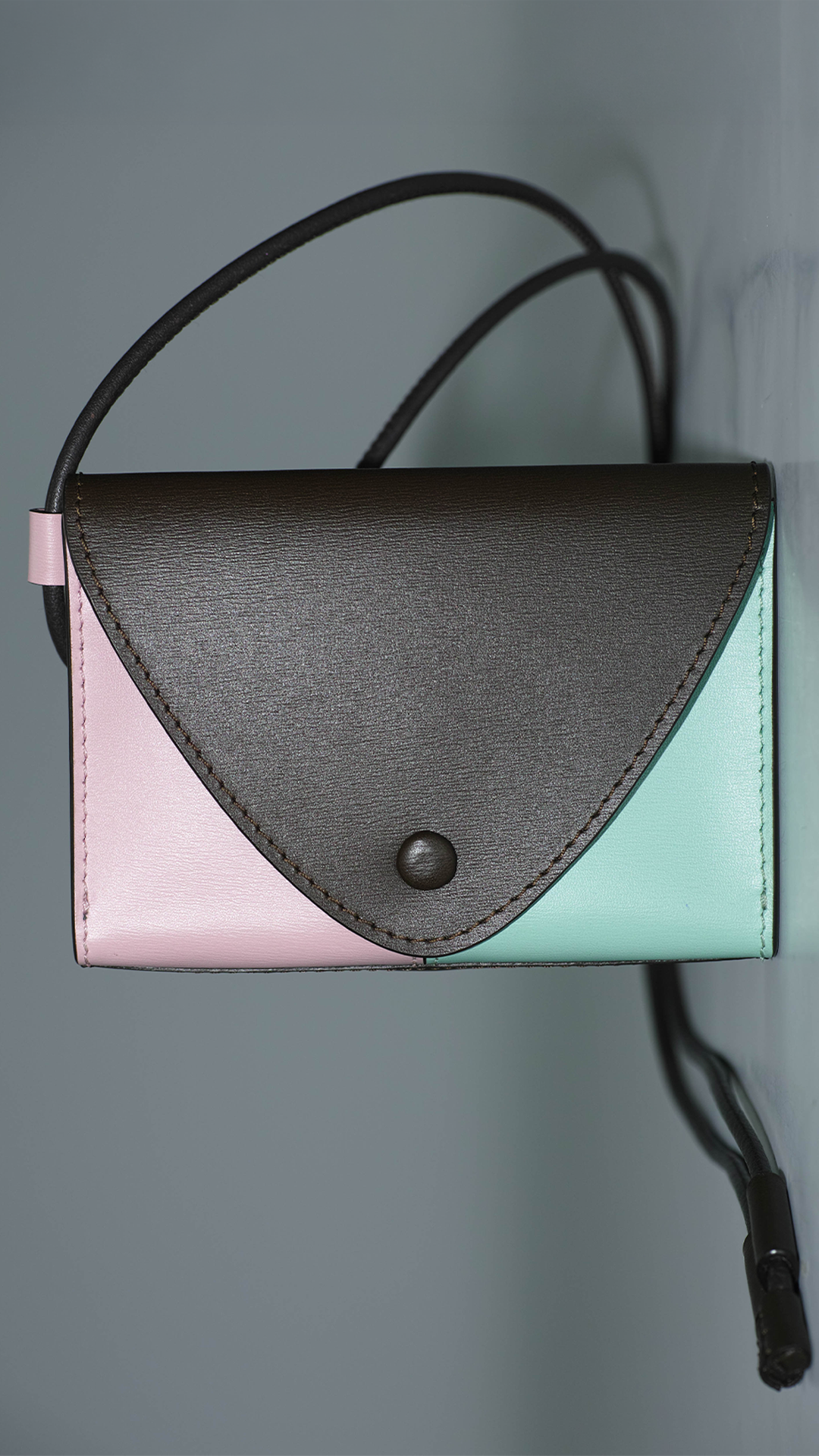 /collections/envelop-edo