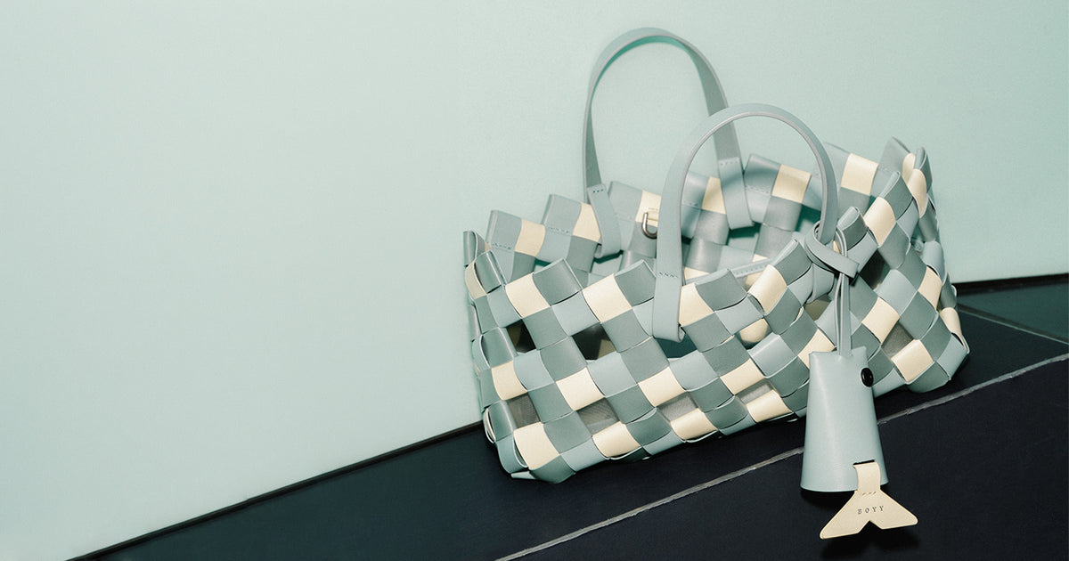 /collections/woven-handbags